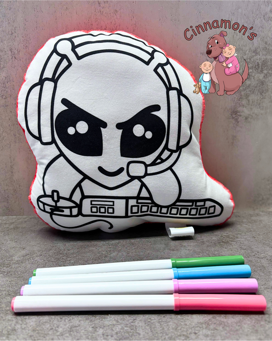 Alien Gamer Color Critter